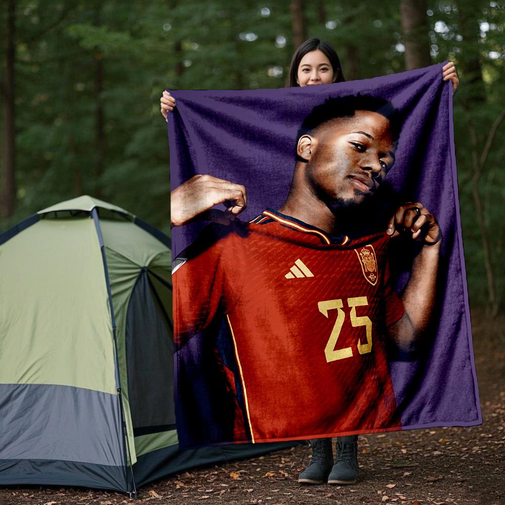 1pc Brazilian Footballer Victory Flannel Blanket,Ultra Soft Warm Plush Throw for Home Bedroom Bed Sofa Cover Office Travel Picnic. MT071029
