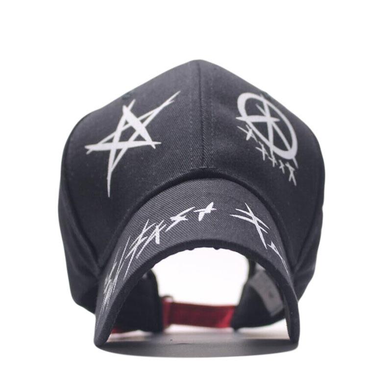 Hut Damen Koreanische Version Vielseitig Graffiti Schwarz-Weiß-Spleißkappe Sommer-Baseballkappe Herren Fünfzack-Sonnenkappe