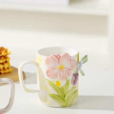 Reliéf Trojrozměrný květinový pásek Jeden šálek Vysoká hodnota Velkokapacitní hrnek Vodotěsný šálek vysoké teplotě Ins Keramický šálek