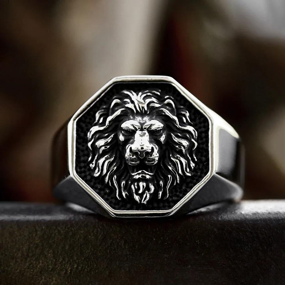 Fashion Simple Domineering Lion King Ring Men Women Retro Personality Lion Head Punk Biker Jewelry Exquisite Gift