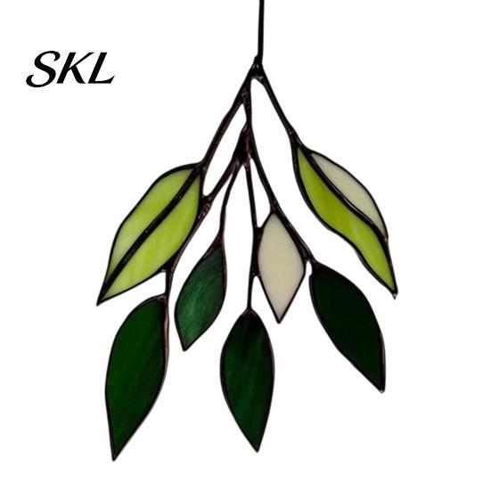 Stained Glass Leaf Art Acrylic Hanging Pendant, Waterproof Sunproof Window Hanging, Decorative Pendant Ornament with Colorful Light Effects for Garden