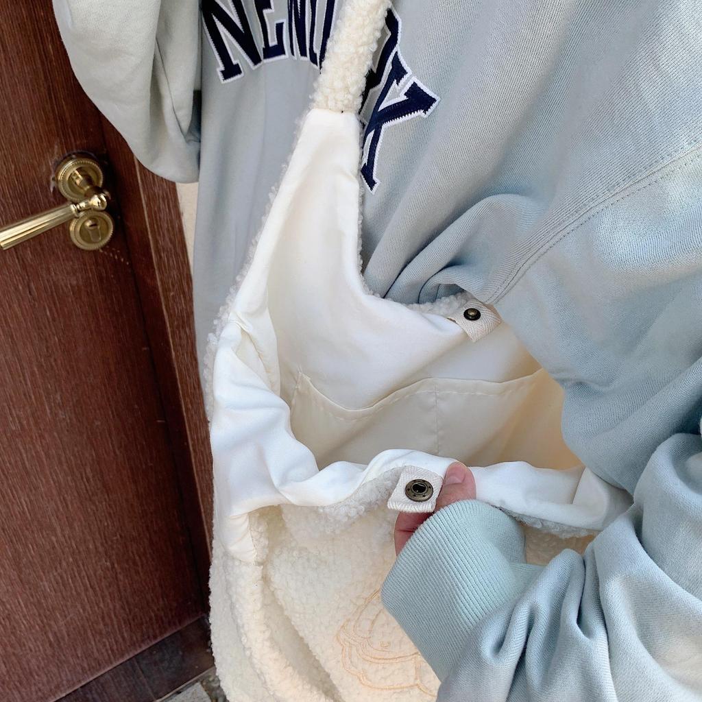 Autumn Winter Cute Girl Plush Vest Bag Sweet Student Embroidery One Shoulder Tote Bag