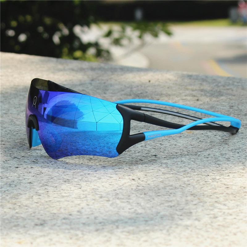 New polarized cycling glasses outdoor sports men's and women's self-propelled mountain bike sand-proof wind running color-changing eye protection