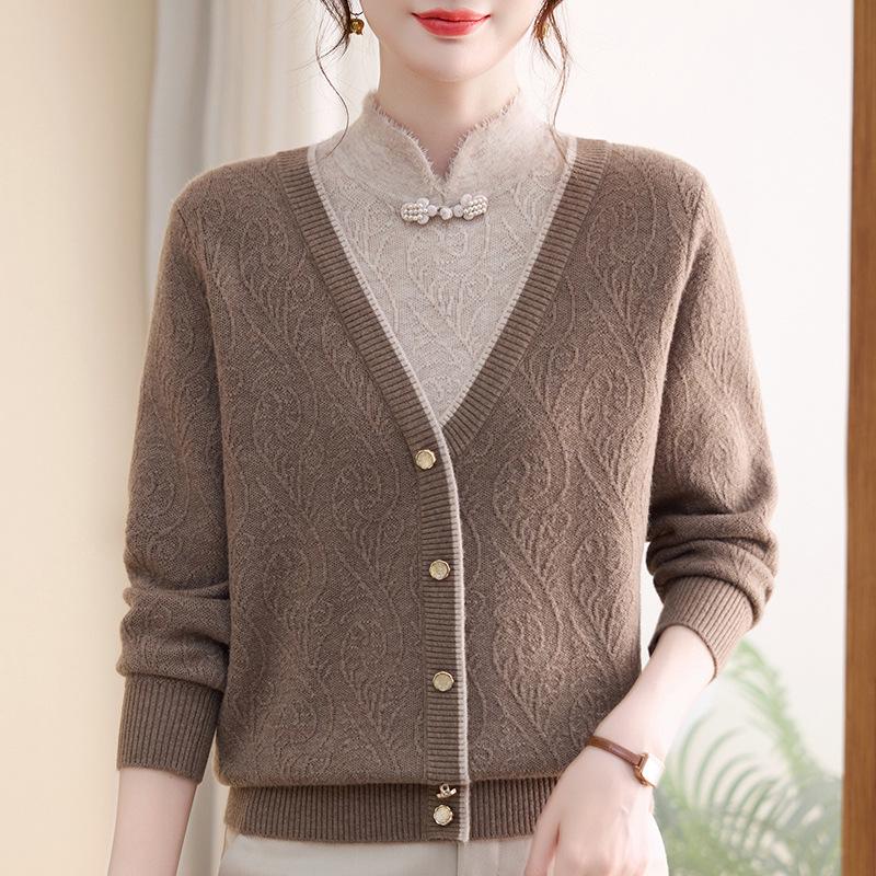 2025 Women's Plus Size Elegant Velvet-Lined Winter Sweater