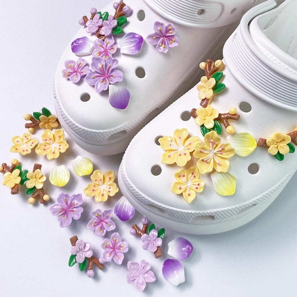 Shoe Charms Purple Flowers Designer DIY Cute Decoration for Clogs Party Accessories Kid Boy Women Girls Gift Ideas