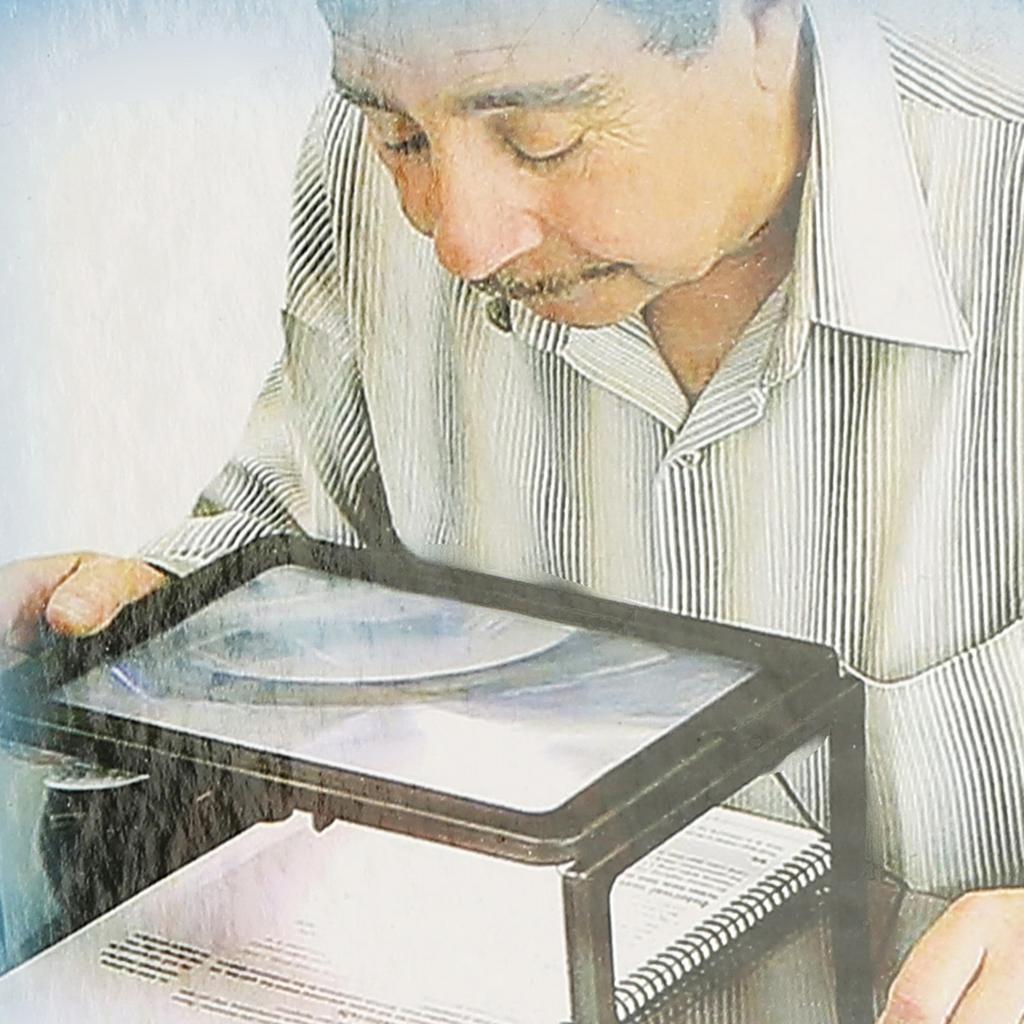 Foldable Ultrathin A4 Full Page Magnifying Glass with 3X Magnifier 4 LED Lights for Reading