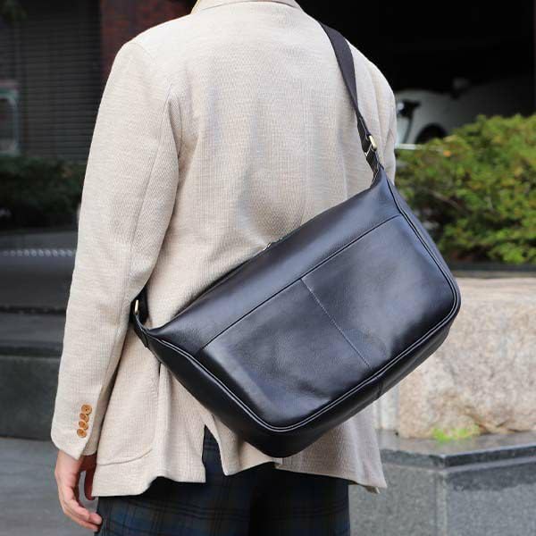 [Boosters] Genuine NP Leather Shoulder Bag, Stylish, Black
