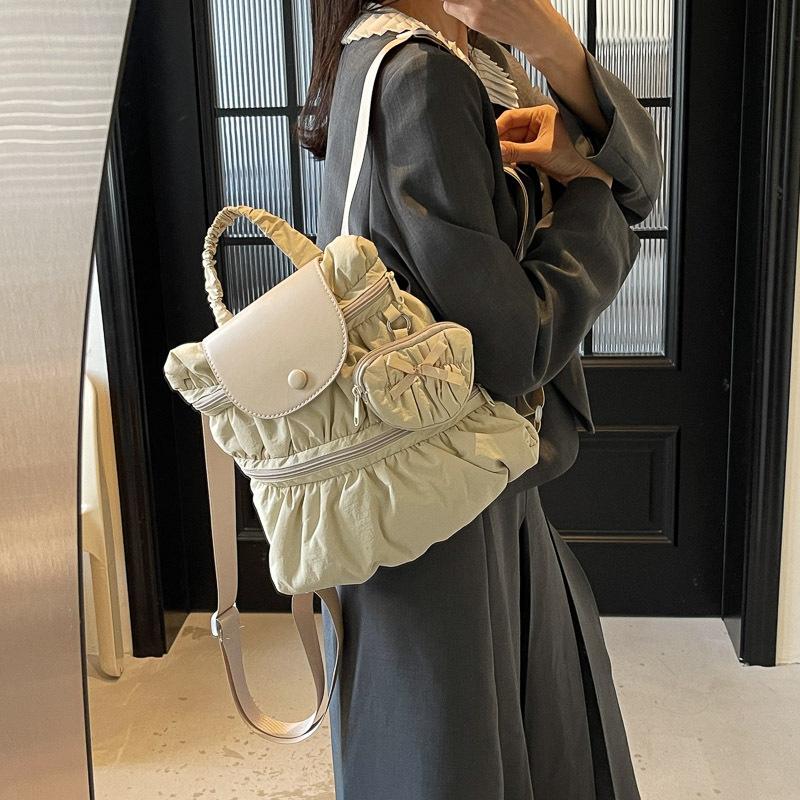 Solid Color Backpack Women's Pleated Handbag with Coin Purse