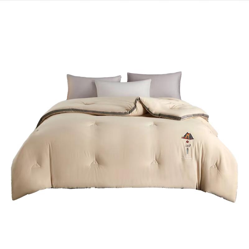 

ORTEGA Volcanic Rock Quilt