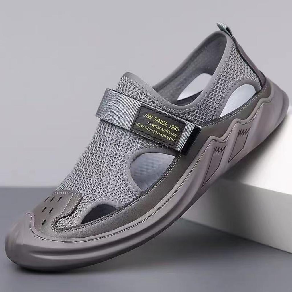 New sandals breathable hole shoes soft sole soft surface hollow casual shoes mesh casual shoes