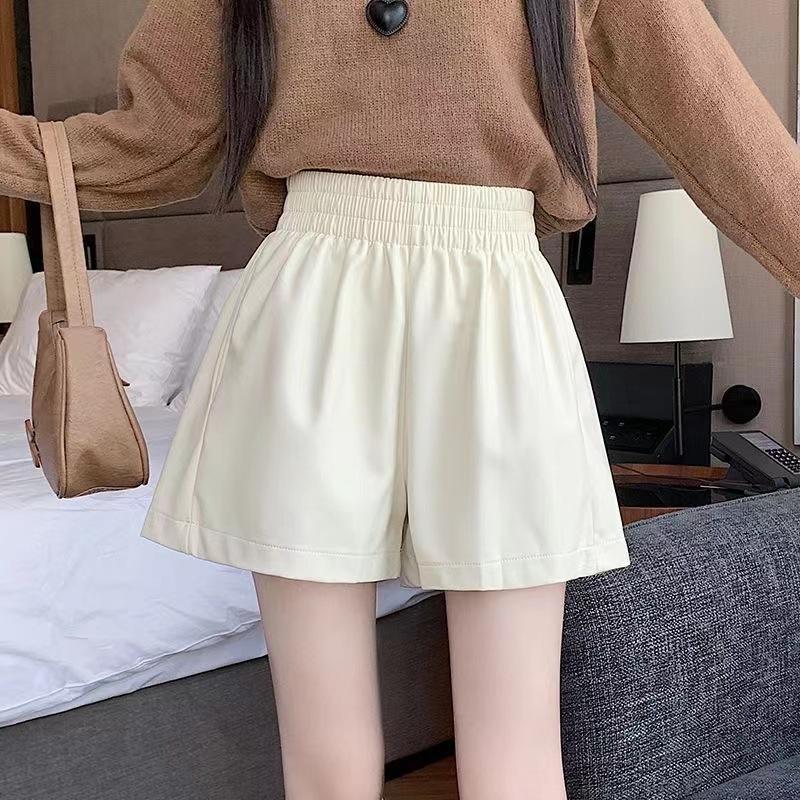 

Women s Fall Elastic Waist Wide Leg PU Leather Shorts Winter High Waisted A-Line White Outer Wear Pants Mini Shorts Versatile Slim Fit Hot Pants XS