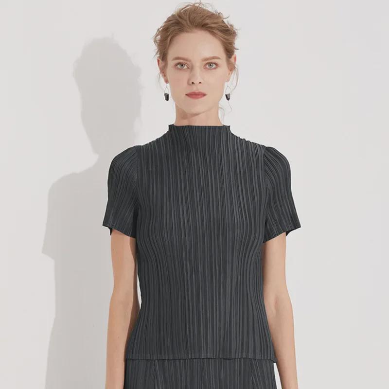 Pleated Short Sleeve Women's Casual Solid Color Summer T-shirt, Comfortable Basic 2025 Collection