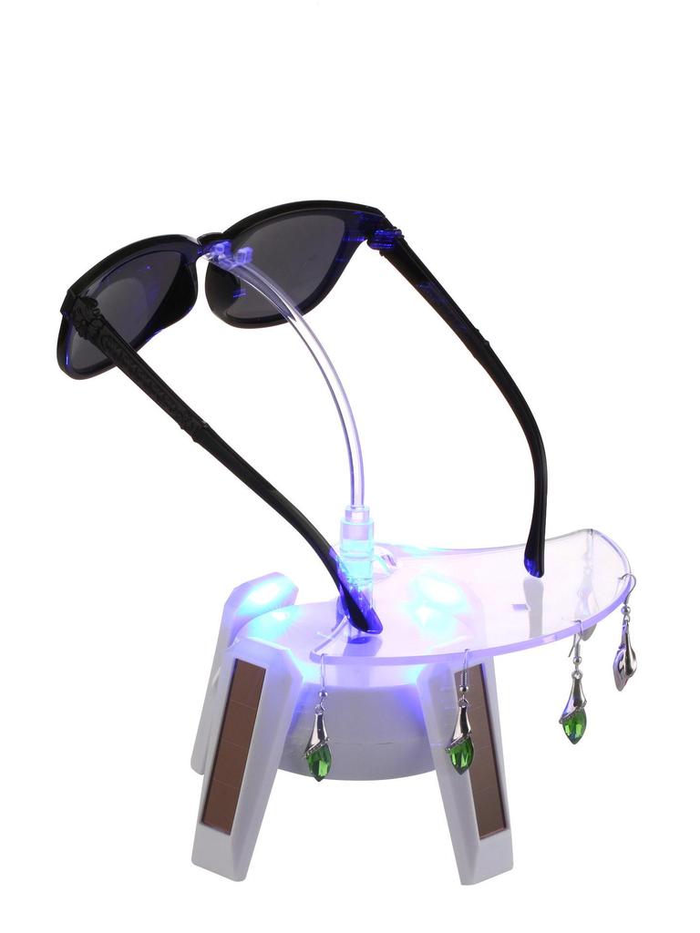 Solar-Powered Automatic Watch Winder and Rotating Display Stand