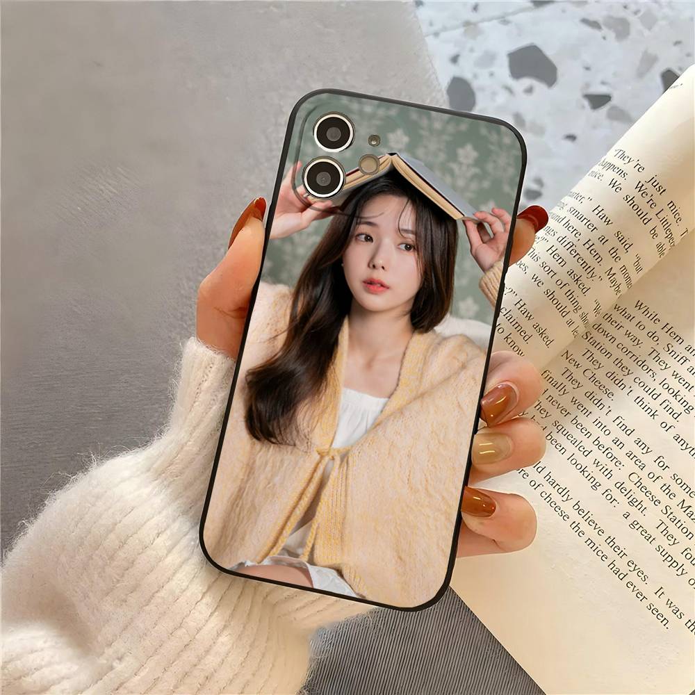 Korean Celebrity S-SOOBIN CHAE Phone Case For IPhone 17 Air 16 15 14 13 Pro Max 11 12 Black Silicone Cover