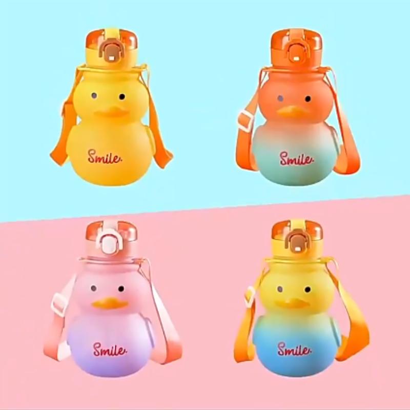 1PC Cute Water Bottle for Girls with Straw 650ml Portable Kawaii Duck Kettle Summer Large Capacity Plastic Drinking Cup