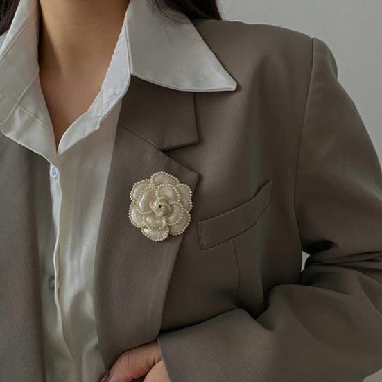 Faux Pearl Camellia Brooch Black White Flower Lapel Pin Sweater Cardigan Coat Business Suit Clothing Accessories Fashion Jewelry