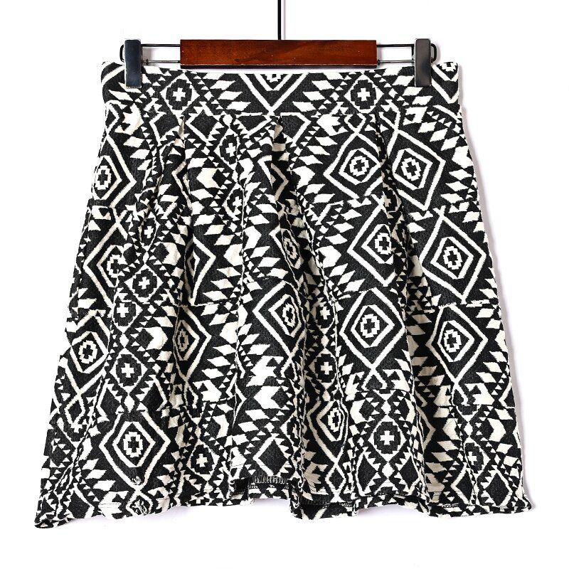 

Trendy Spring and Autumn Full Printed Jacquard Loose-Fitting Casual Short Skirt Black S