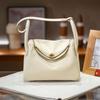 26 Non-lock Hardware Fashion Light Luxury Ladies Handmade Single Leather Bag Brief Introduction And Versatile Handbag