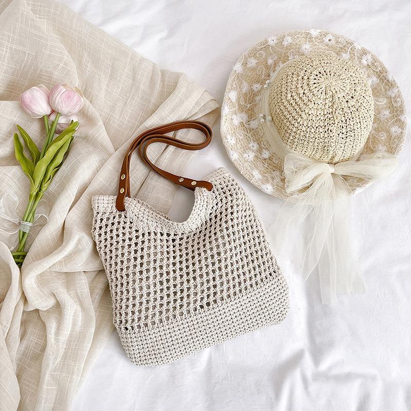 

Hollow woven bag beach straw shoulder bag new trend literary bag versatile casual underarm bag women
