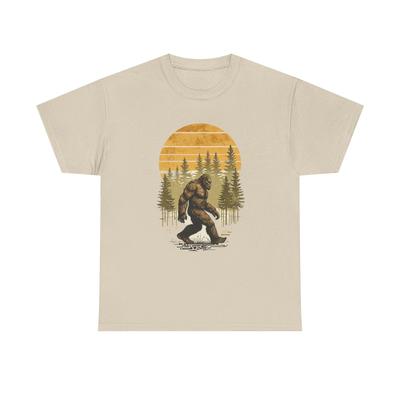 Vintage Waldszene T-Shirt Bigfoot Grafik-T-Shirt Natur-Shirt Sasquatch-Shirt