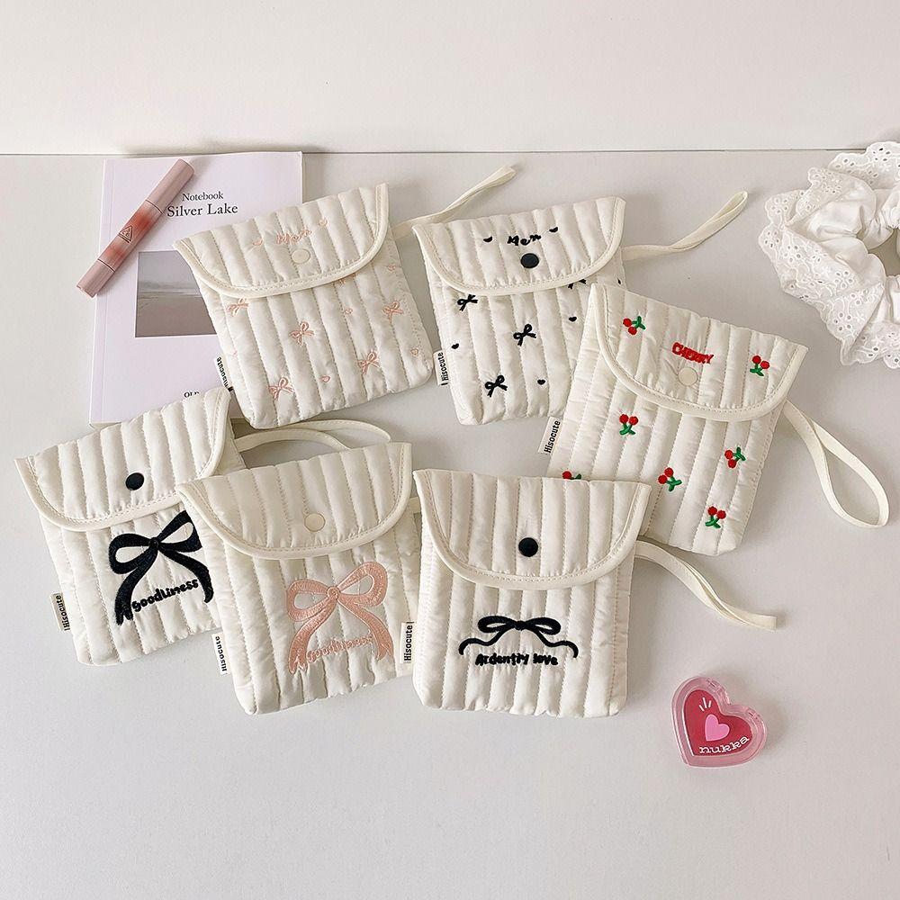 Large Capacity Sanitary Napkin Storage Bag Menstruation Towel Storage Small Storage Bag  Women