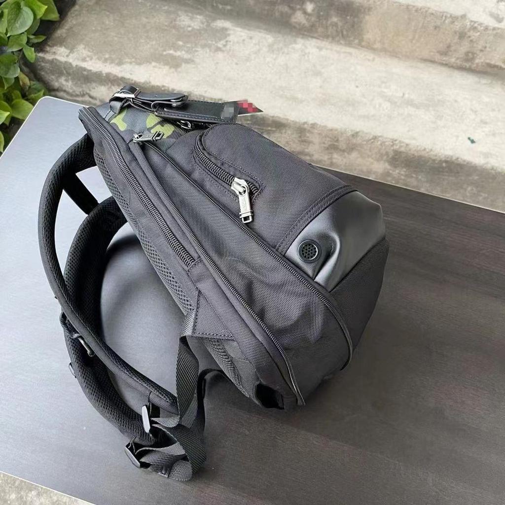 Herrars expanderbara laptopryggsäck i ballistisk nylon - Lättviktig och avslappnad