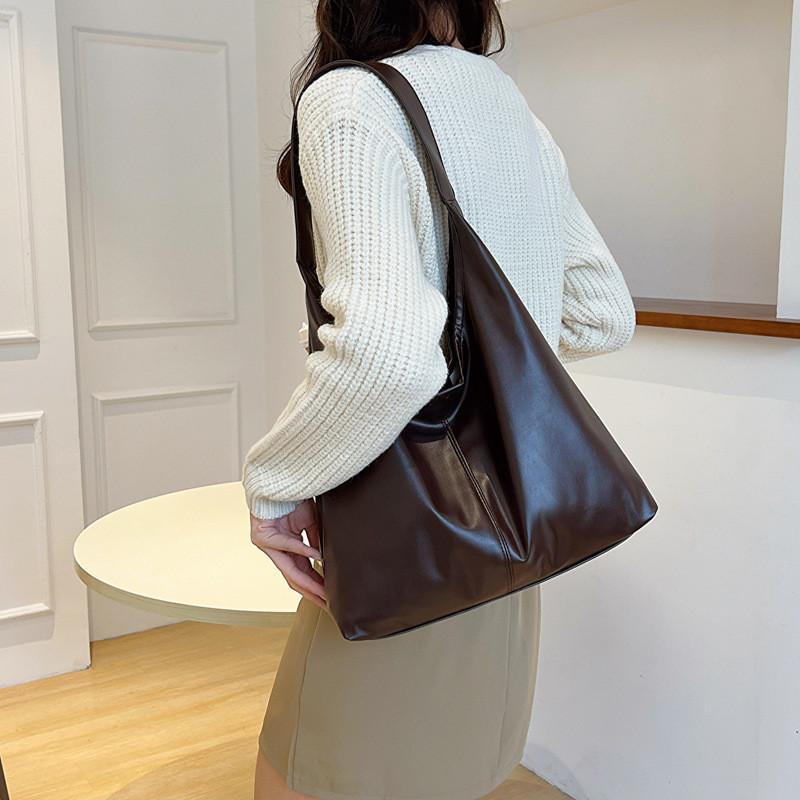 Large Capacity Stylish Solid Color Tote Bag For Autumn Fashionable Daily Use