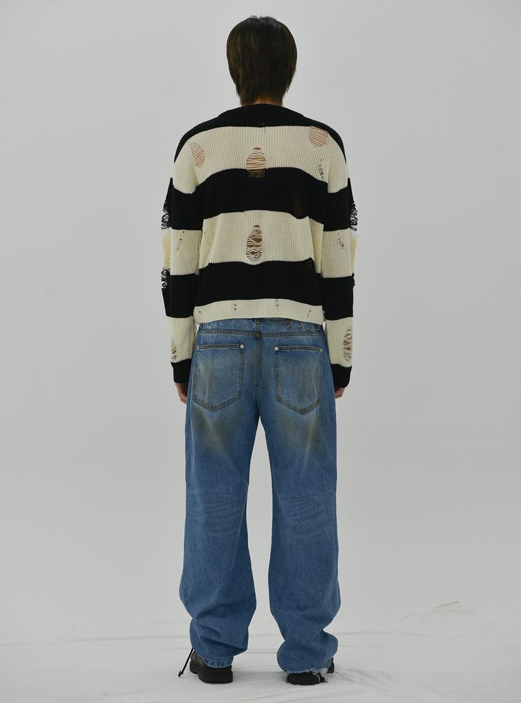 Baedeuboijeuseupocheukeulleob 302.0 : Ripped Sweater_Stripe