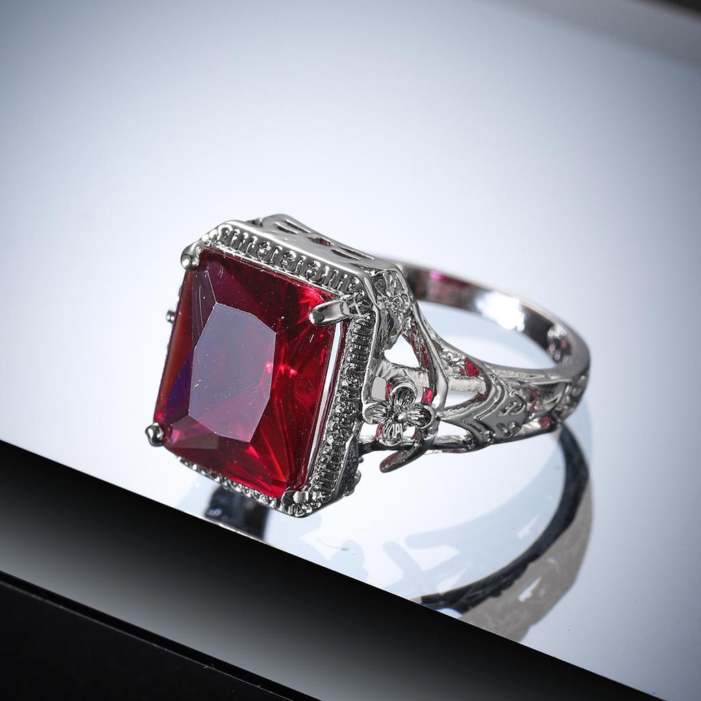 Hollowing Out Carving Flowers Wedding Rings For Women Silver Color Bridal Engagement Ring Red Square Ruby Elegant Luxury Bijoux