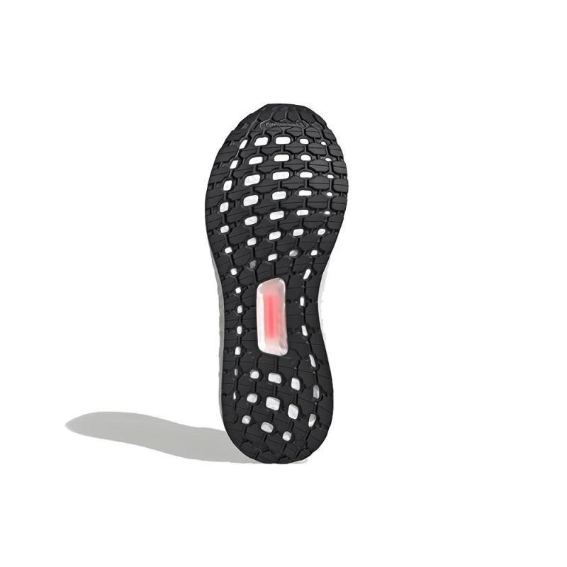 adidas UltraBoost 19