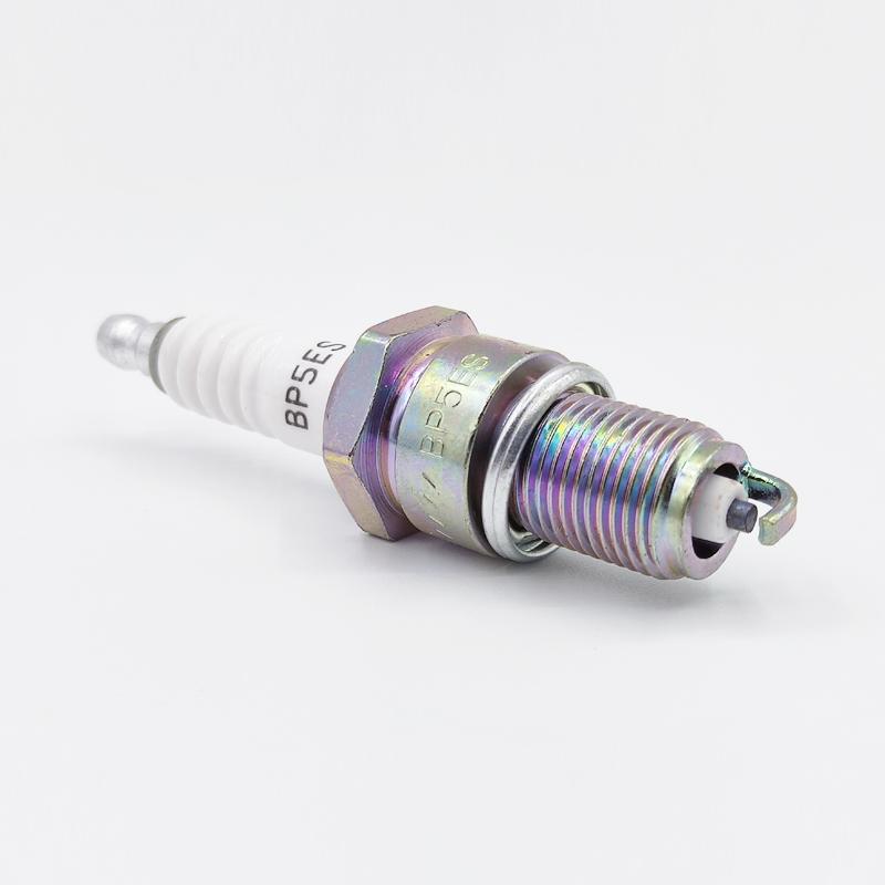 4pcs BP5ES-6511 New Spark Plug Candles For VW Cabriolet 2011 2012-2014 2016 Beetle BP5ES 6511 High Quality Car Accessories