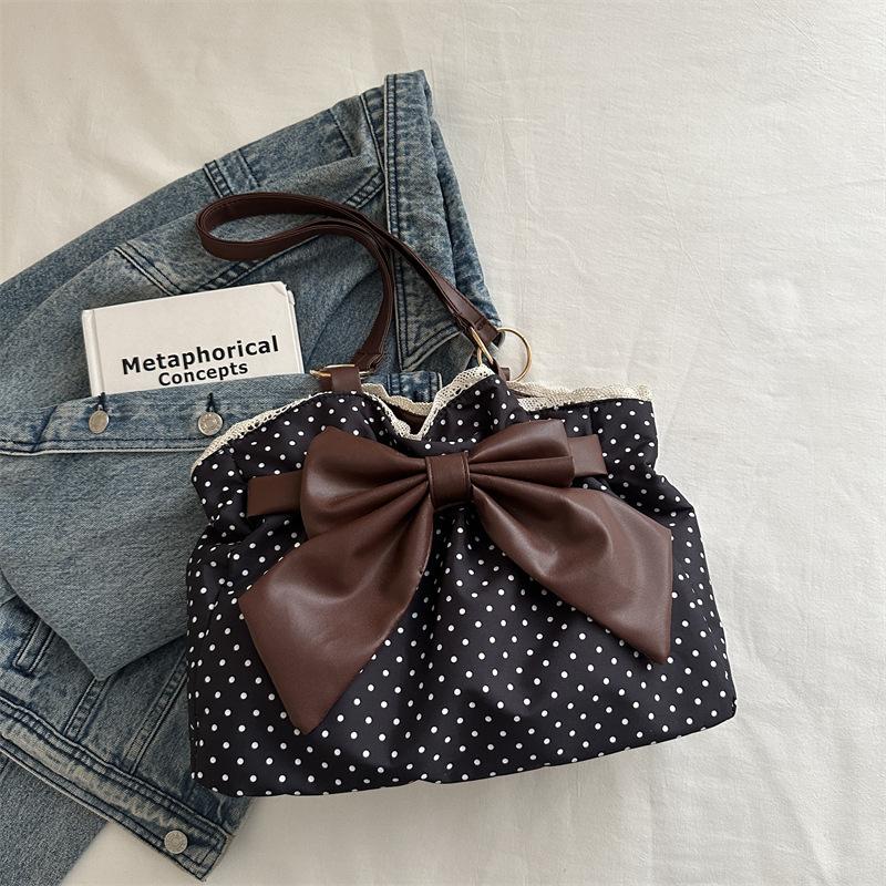 Large-capacity Bow-shaped Commuter Crossbody Vintage Single-shoulder Bag
