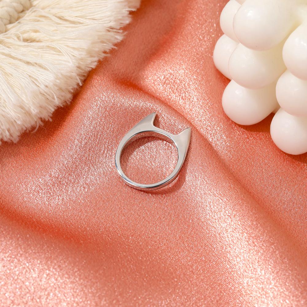 Cute Fashion Alloy Cat Ear Shape Ring for Couple Rings Friend Finger Rings Jewelry Personality Creativity Party Gift