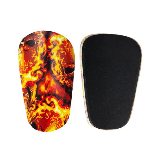 

1 пара футбольных щитков для защиты ног от спорта на открытом воздухе, легкая набивка из вспененного ЭВА, щитки для тренировок по футболу для подростков красный/оранжевый