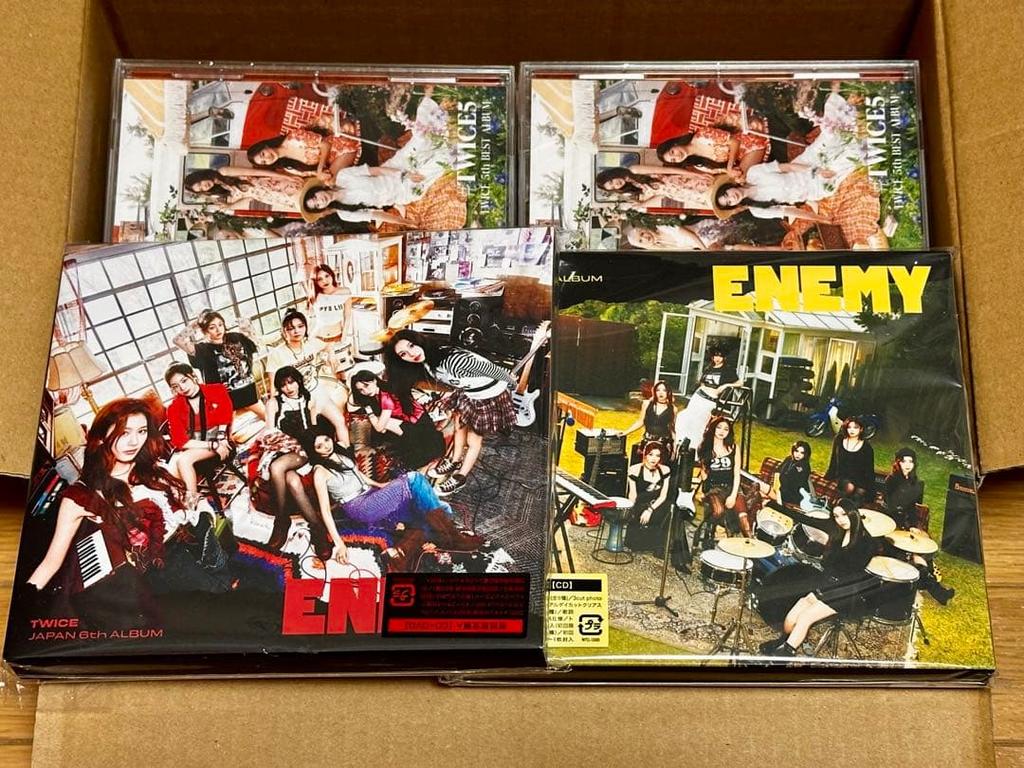 [USED] TWICE ENEMY A Edition B Edition TWICE5 12 Pieces