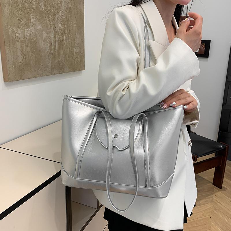 High-capacity feminine tote bag with advanced feel new PU stitching line pattern versatile simplicity single shoulder bag