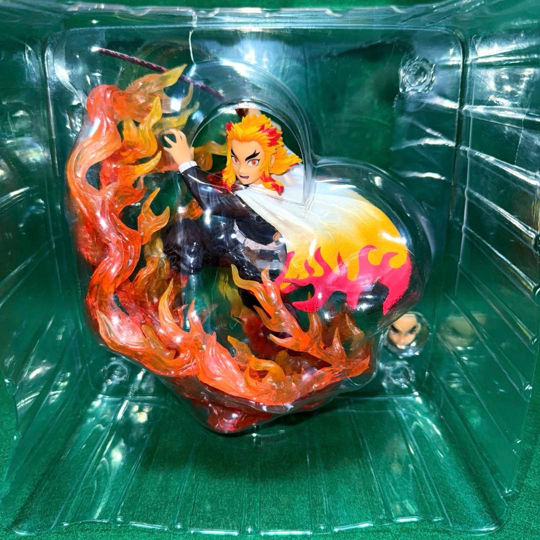 

[USED] Demon Slayer: Kimetsu no Yaiba Rengoku Kyojuro Figure