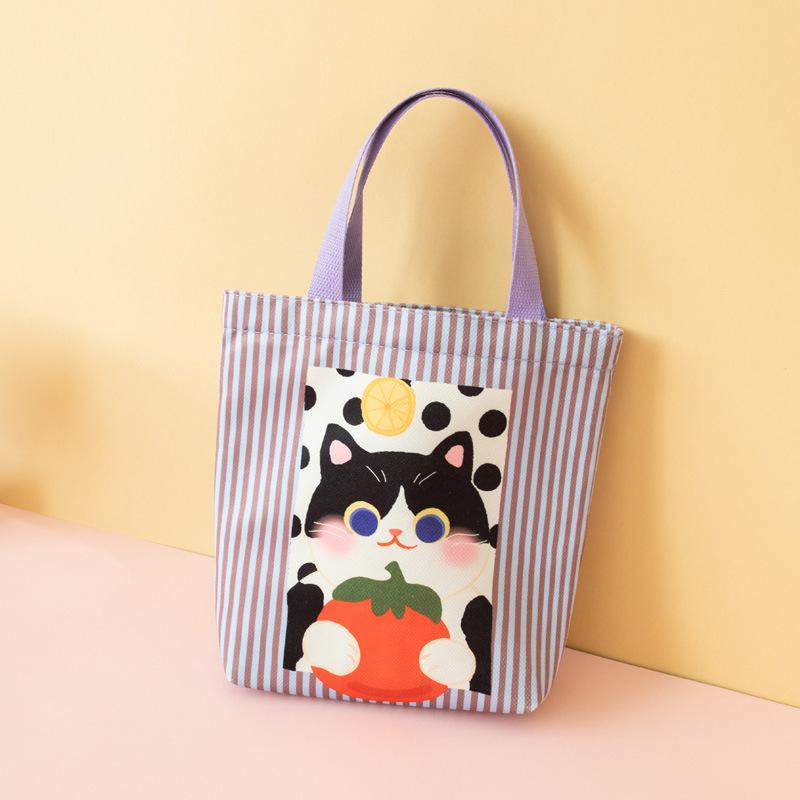 Original cartoon gift bag, cute handbag, birthday gift, Bao Ma hand carry to work, lunch box bag, casual style