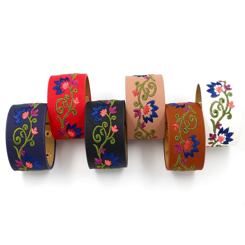 New Fashion Pu Leather Brodered Personality Brede Armbånd & Armbånd Dame Armbånd Multi-Color
