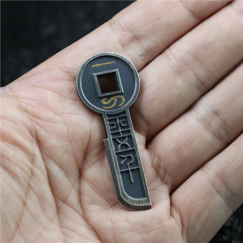 

5,2 см Плоская подвеска «Один нож» с инкрустацией из чистого золота