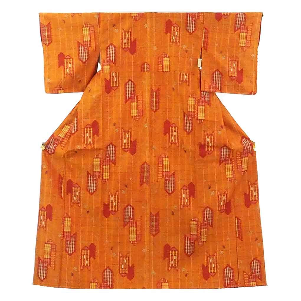 

Recycled kimono pongee Pure silk orange ground arrow kasuri pattern lined pongee kimono Unused item Length 162cm Sleeve 63cm Front width Back width помаранчевий