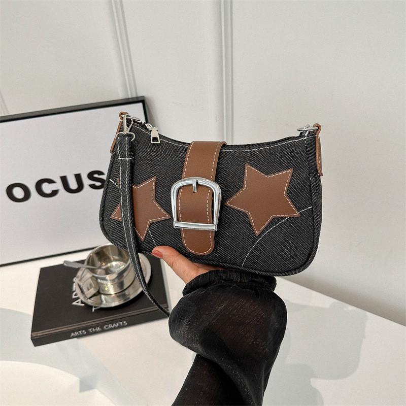 

Stylish Crescent Chain Handbag With Stitching Details For Everyday Use чёрный