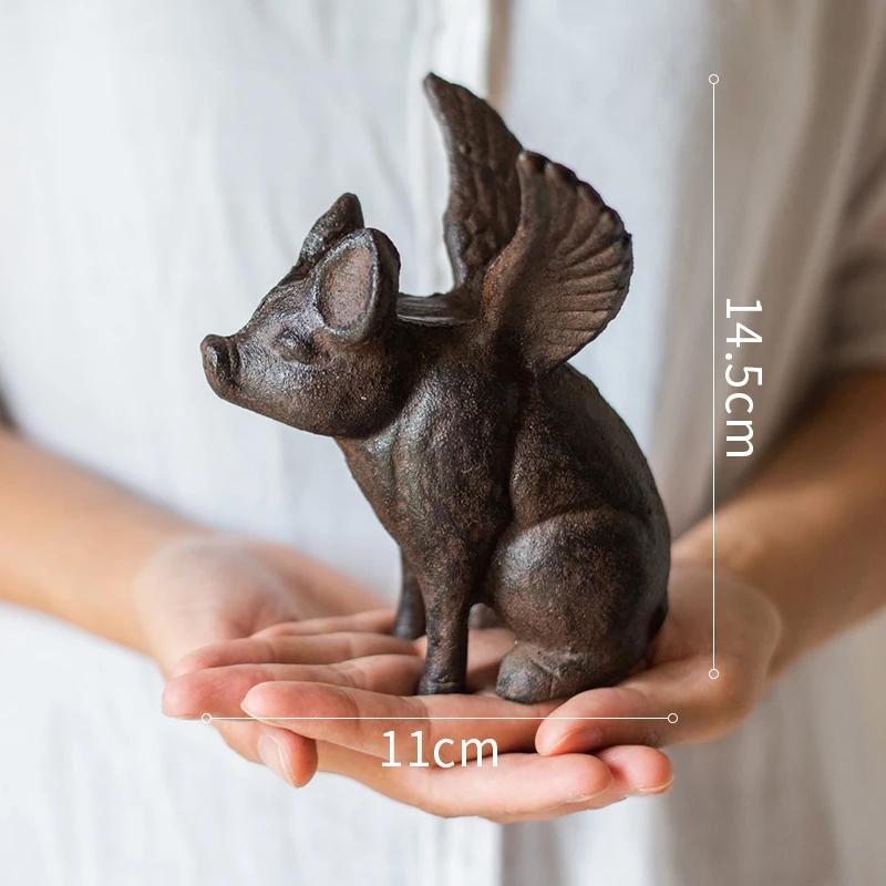 Creative Vintage Figurine Cast Iron Flying Pig Octopus Ornament Mobile Phone Display Stand Wrought Iron Crafts Holder Decoration
