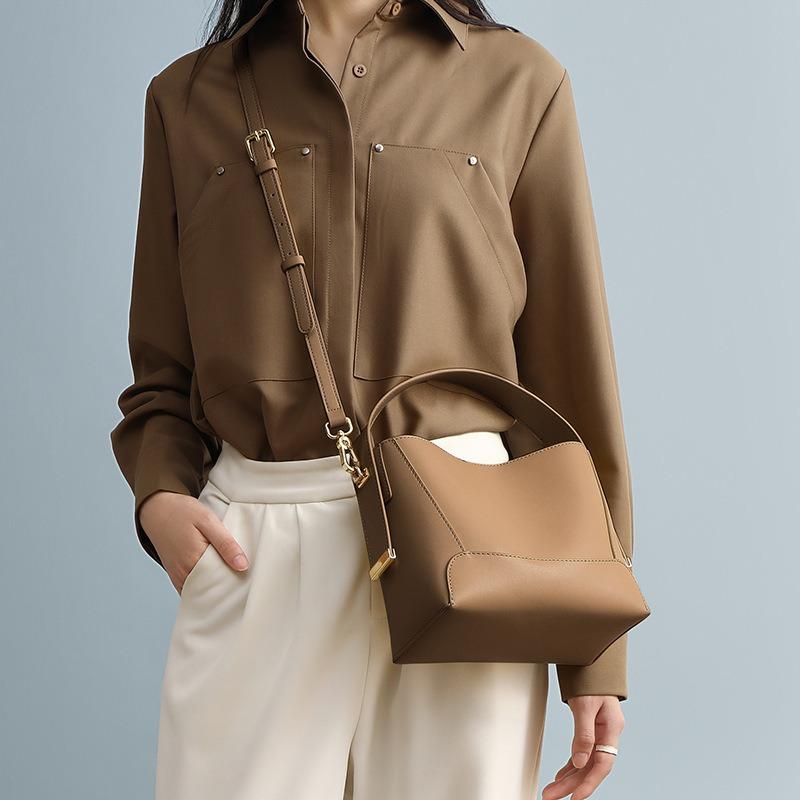 Bag women's new leather versatile high-end messenger bag women's retro shoulder portable bucket bag