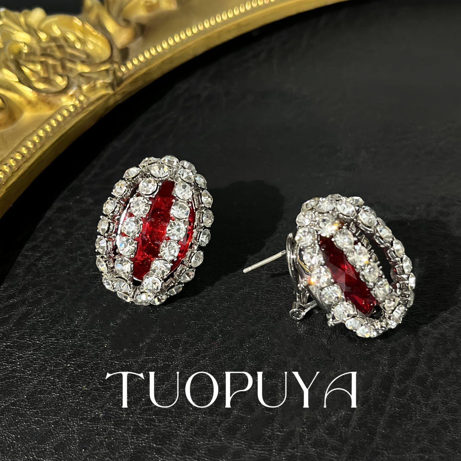 Exquisite Pavé Full Diamond Red Rhinestone Oval Earrings and Bracelet Set