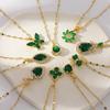 Collana con Ciondolo Farfalla Smeraldo: Catena Clavicola in Acciaio di Titanio di Lusso per Donne