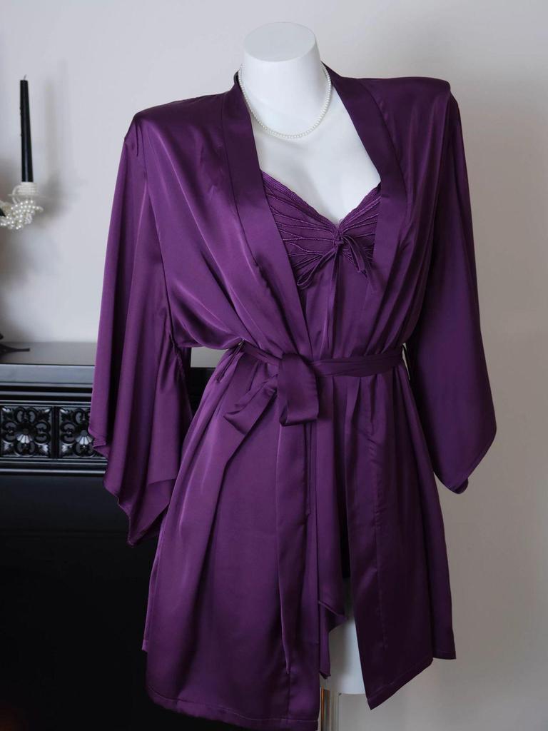 Spicy Nightdress with Chest Pads: Sexy, High-End Ice Silk Homewear for Women, Autumn & Winter, Plus Size, Pure Desire Style with Bow.