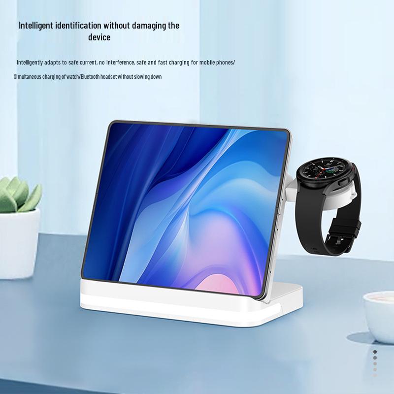 Universal Foldable Wireless Charger for Huawei, Apple, Samsung Phones, Watches, and Earphones - Three-in-One Design