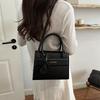 Women Crocodile Embossed Crossbody Shoulder Handbag Urban Simple Medium Tote Bag