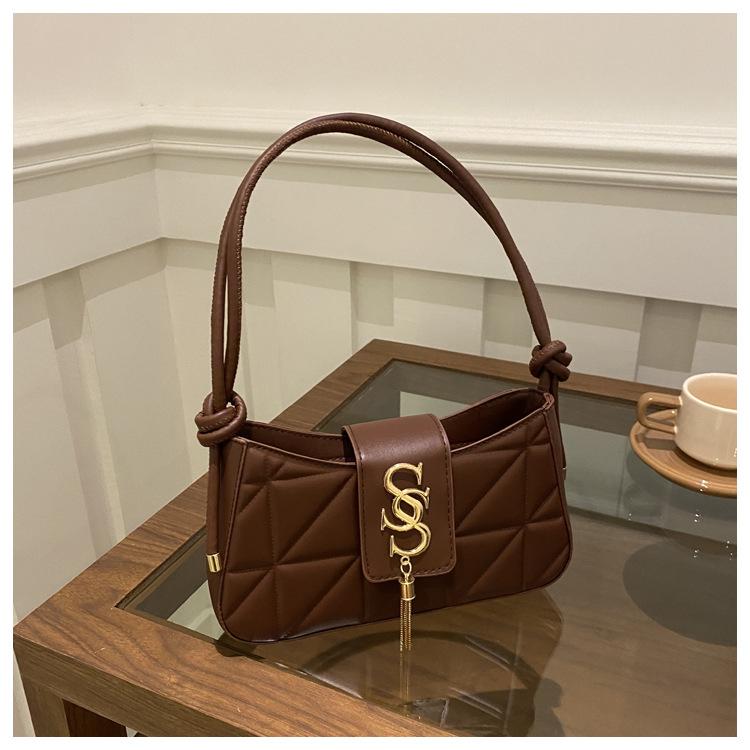 Premium women's shoulder bag autumn and winter new fashion underarm bag popular versatile baguette bag